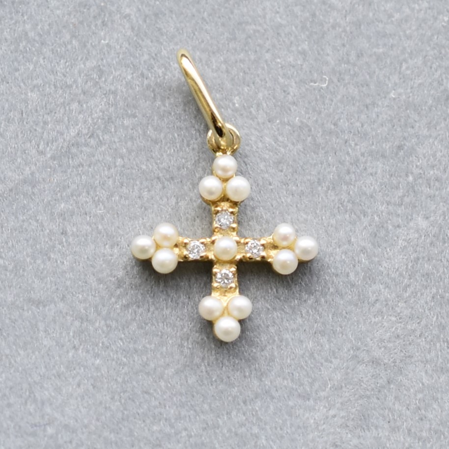 【109P0204】K10YG　鑽石＆淡水珍珠　十字架　吊墜（ダイヤモンド＆淡水パール　十字架　ペンダント）