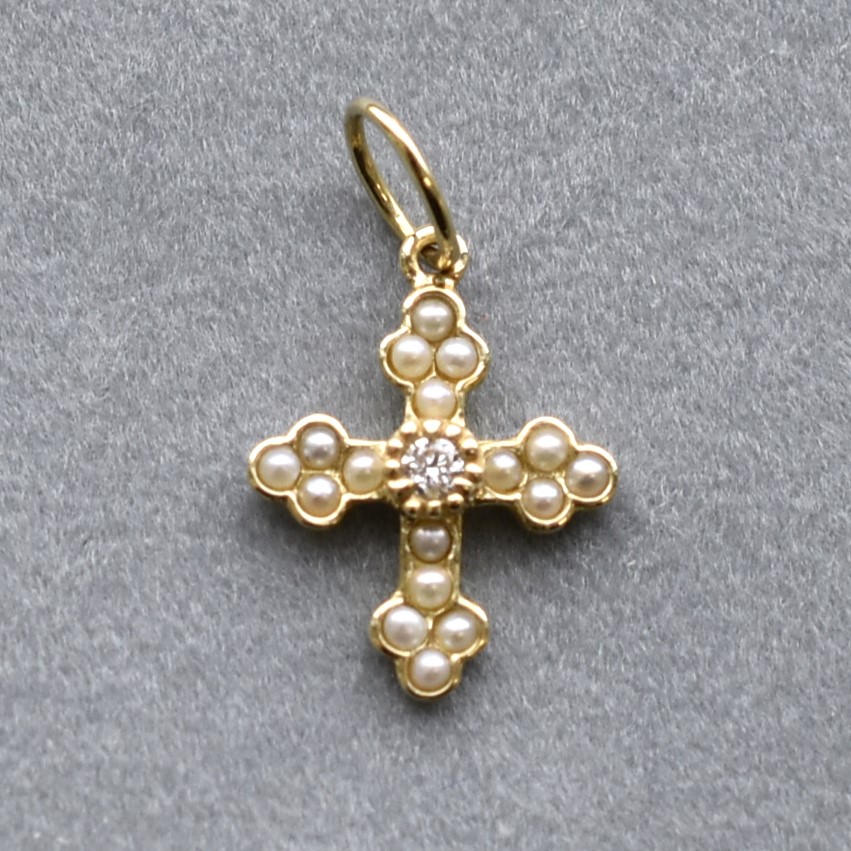 【109P0337】K10YG　淡水珍珠＆鑽石　十字架　吊墜（淡水パール＆ダイヤモンド　十字架　ペンダント）