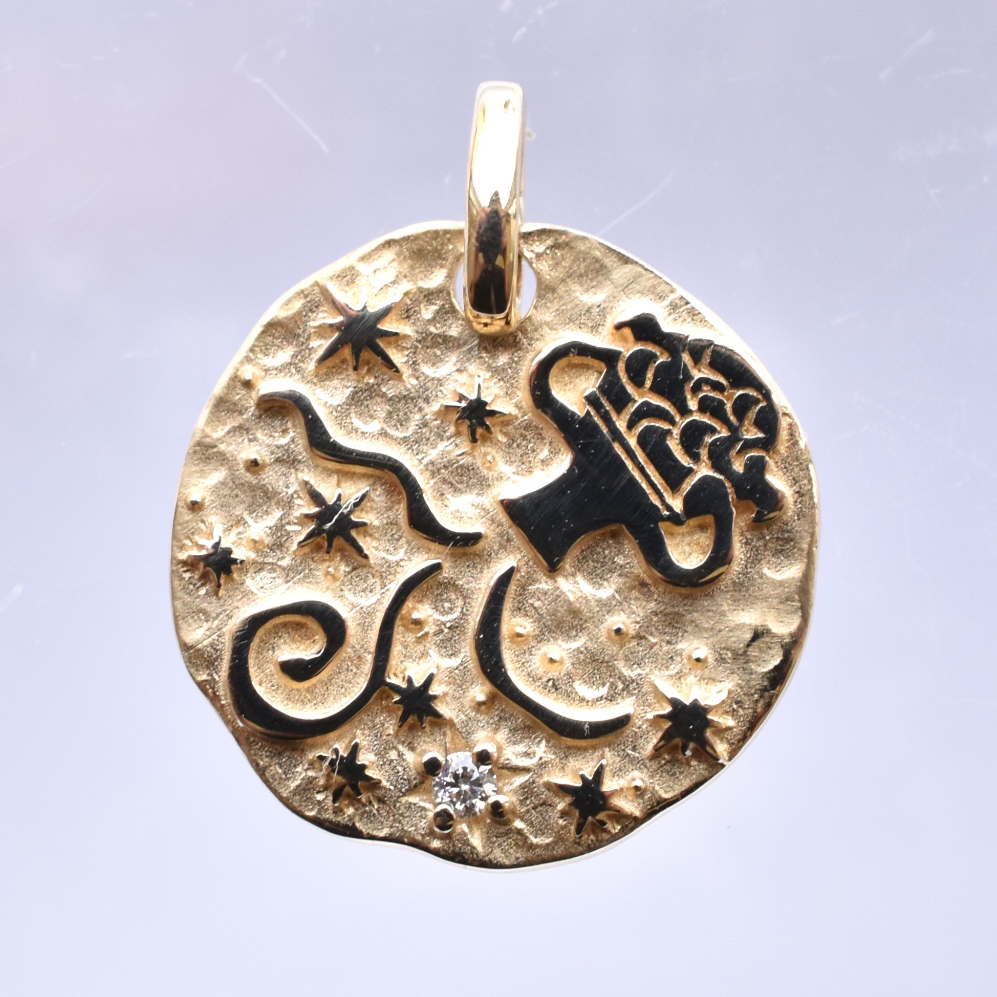 【109P0604】K10YG　鑽石　水瓶座(雙面)　吊墜（ダイヤモンド　みずがめ座(リバーシブル)　ペンダント）