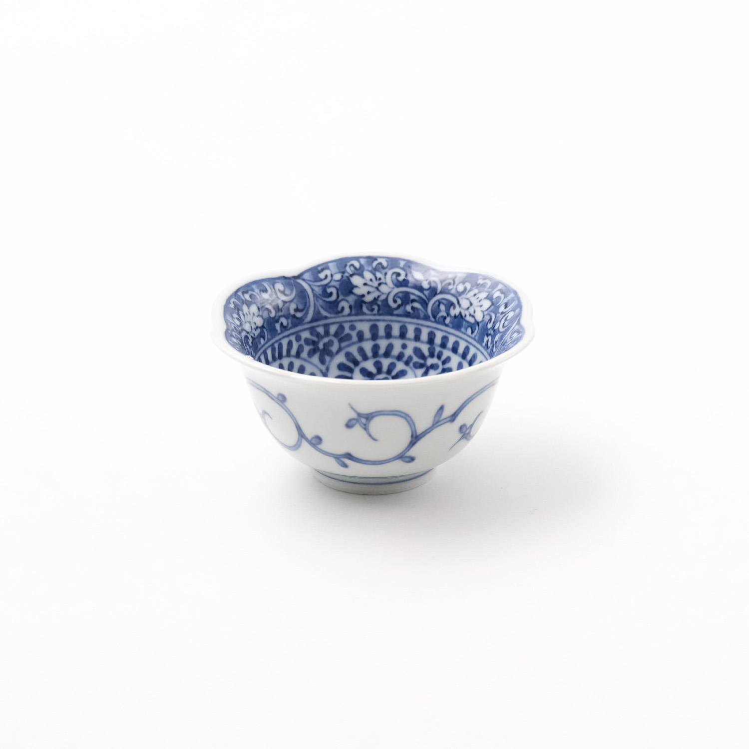 渕草花唐草文 六方花小付