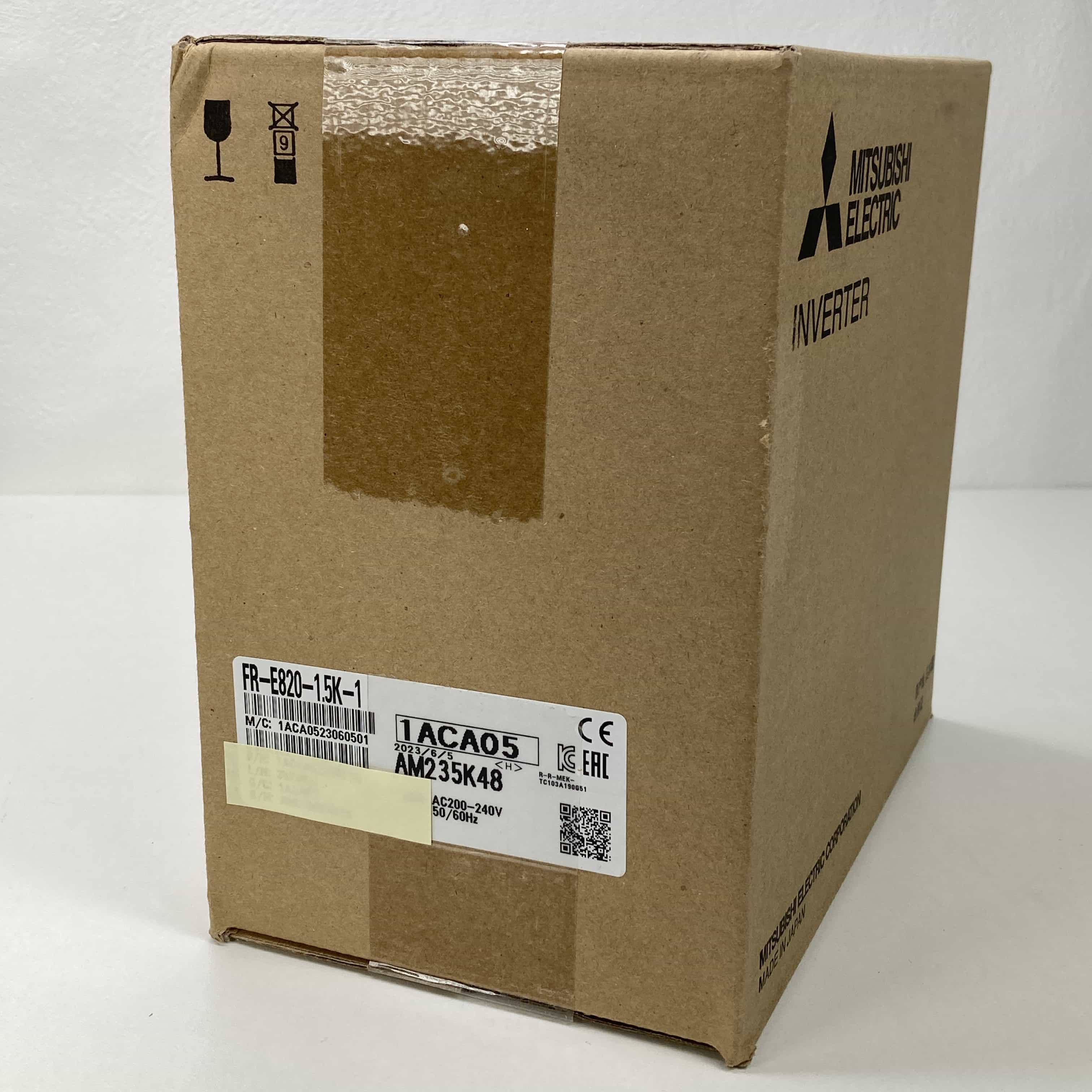 FR-E820-1.5K-1 2023年製 最小クラスの高性能インバータ 三菱電機