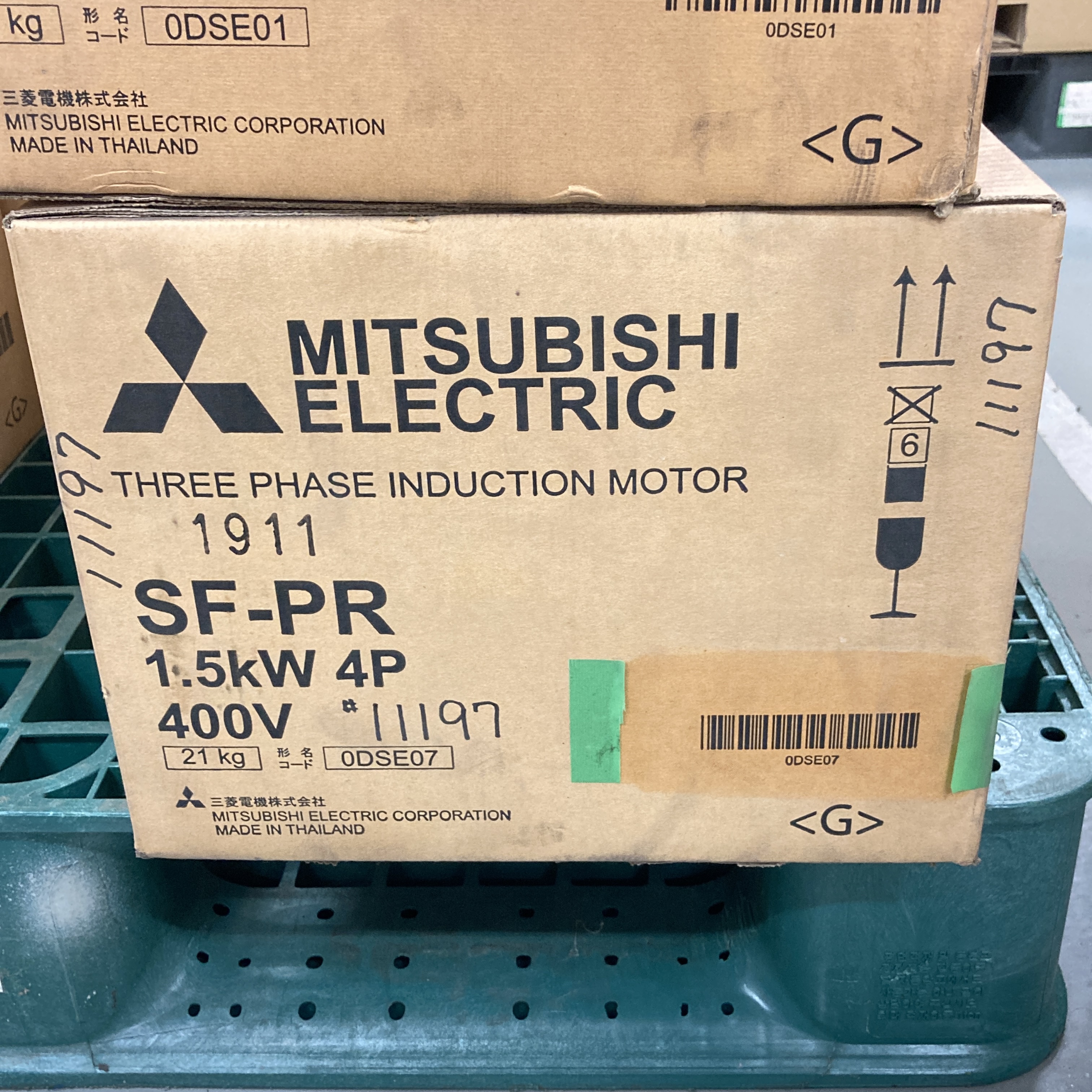 SF-PR 1.5kw 4P 400V 2019年製 箱の状態は選べません 三相高効率インダクションモータ 三菱電機