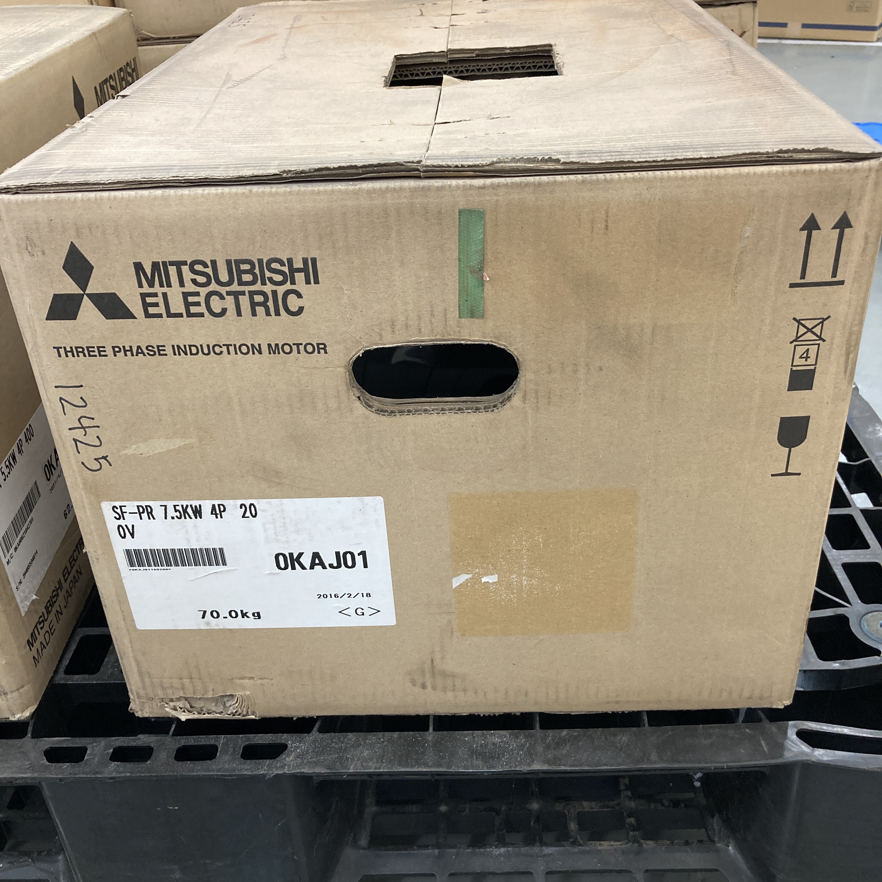 SF-PR 7.5kw 4P 200V 2016年製 三相高効率インダクションモータ 三菱電機