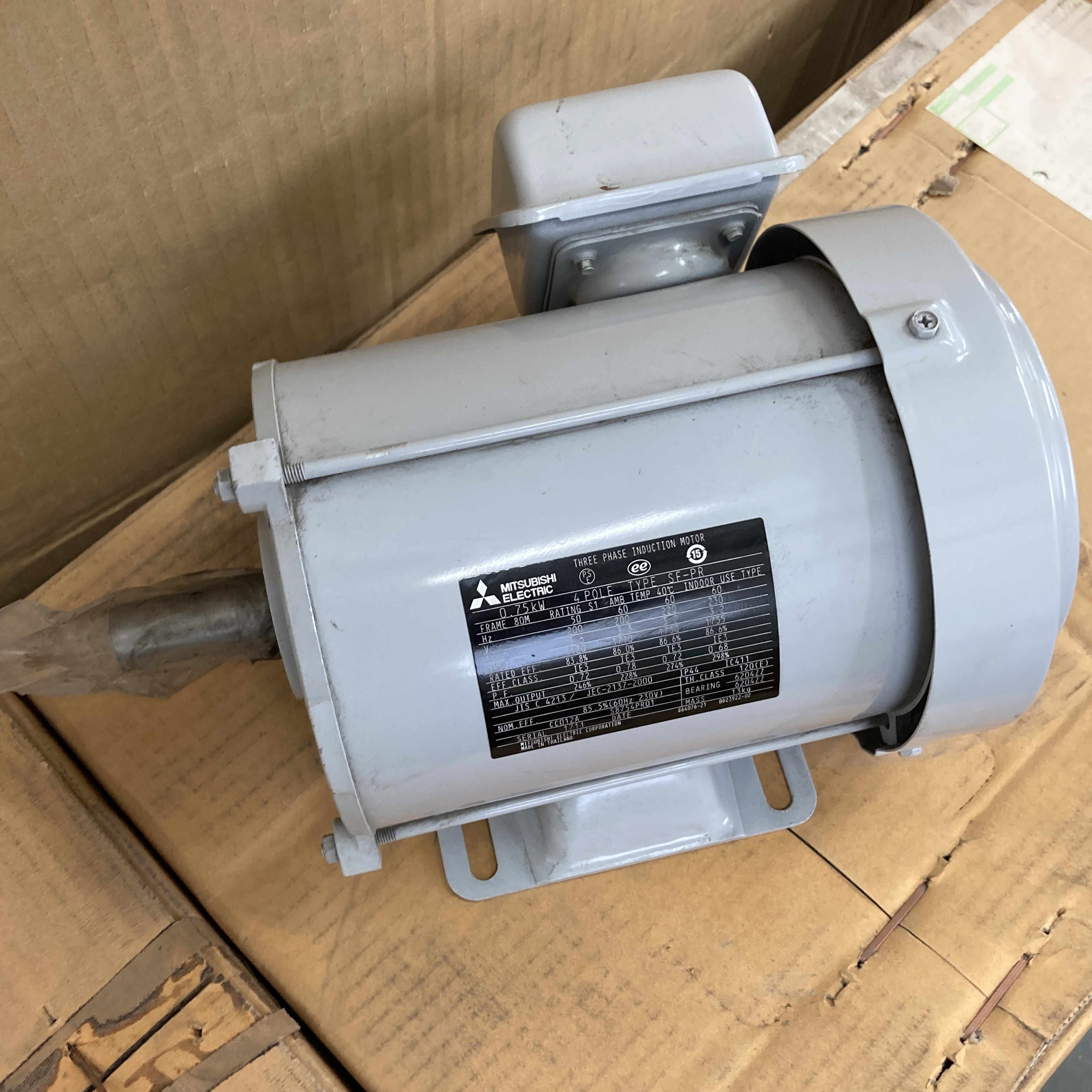 SF-PR 0.75kw 4P 200V 三相高効率インダクションモータ 三菱電機