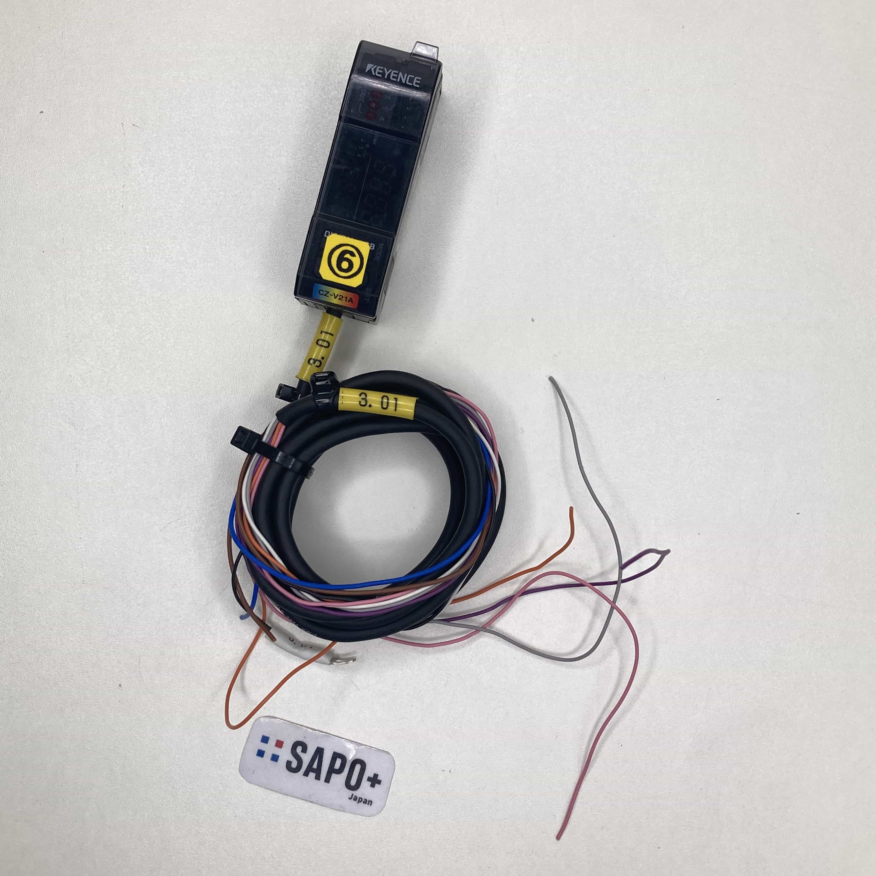 CZ-V21A デジタルRGBカラーセンサ アンプユニット キーエンス
