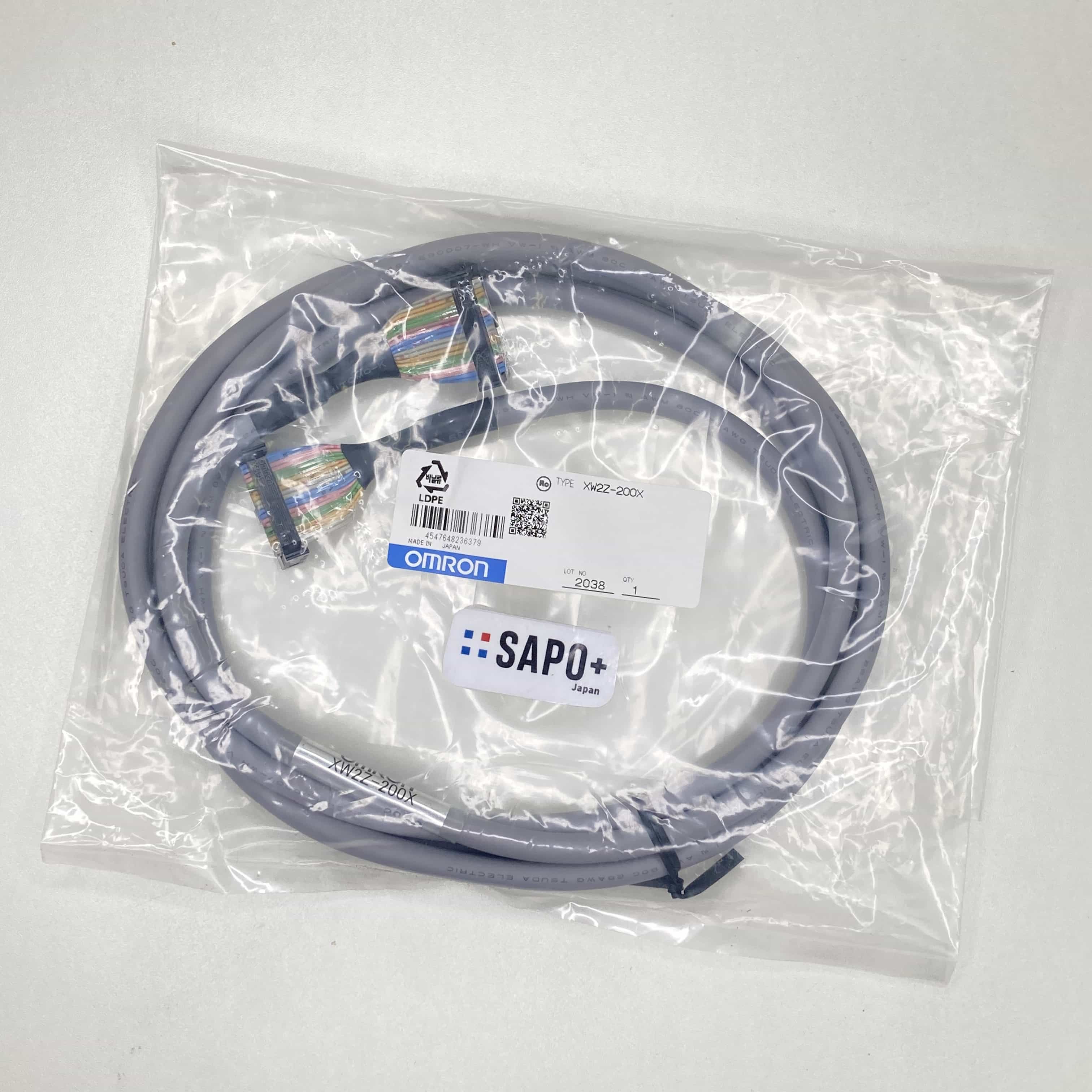 XW2Z-200X プログラマブルコントローラ用接続ケーブル オムロン