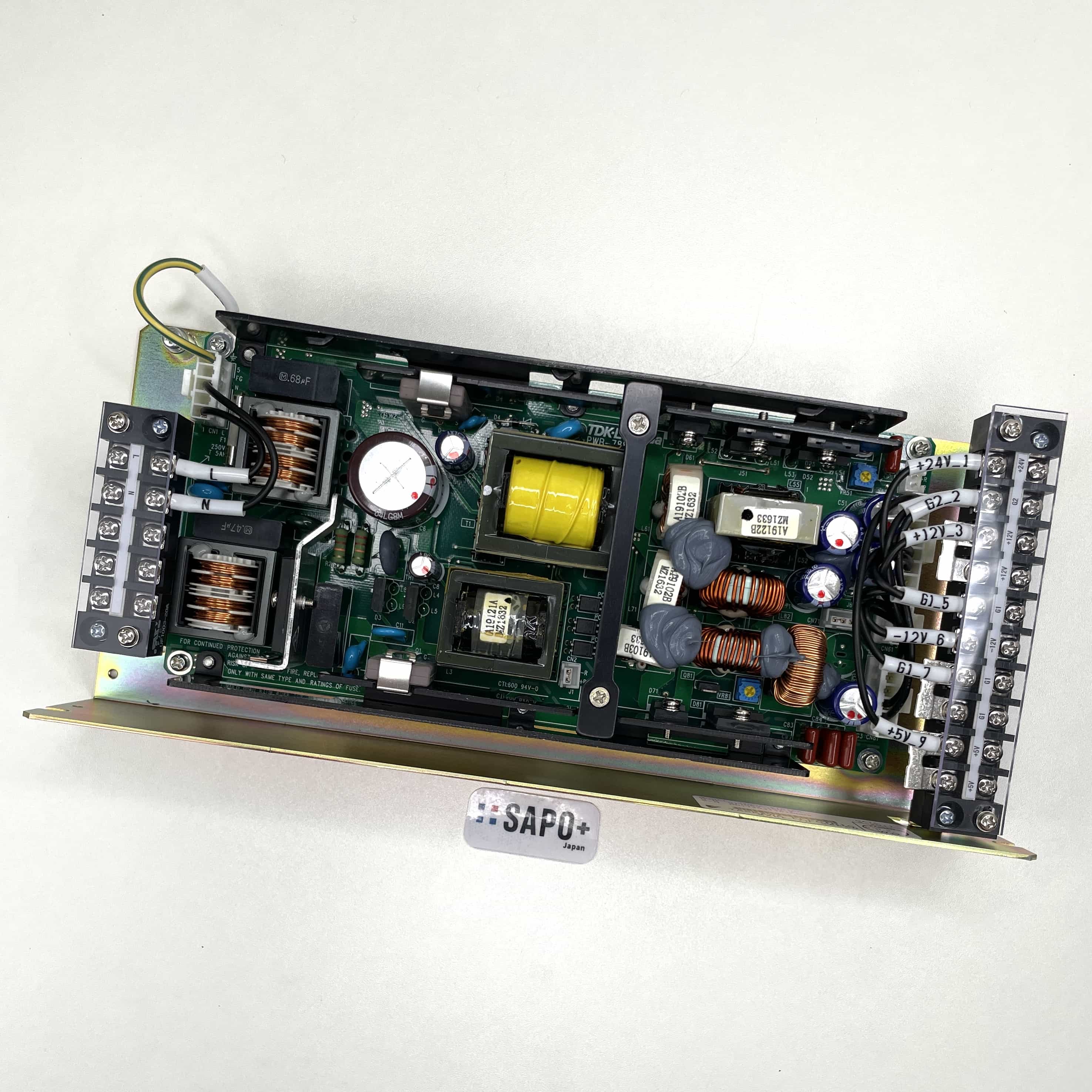 JZMQZ-Z10158 2017年製 本体のみ ACサーボモータ 安川電機