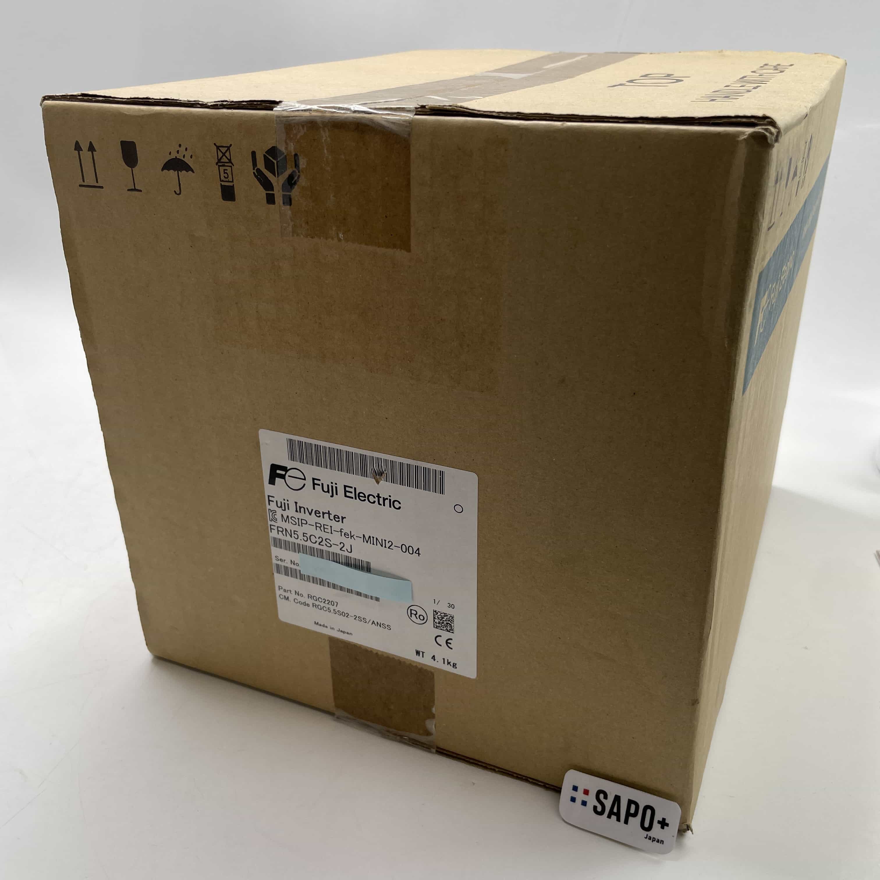 FRN5.5C2S-2J  箱潰れ有/シール跡有 インバータ 富士電機