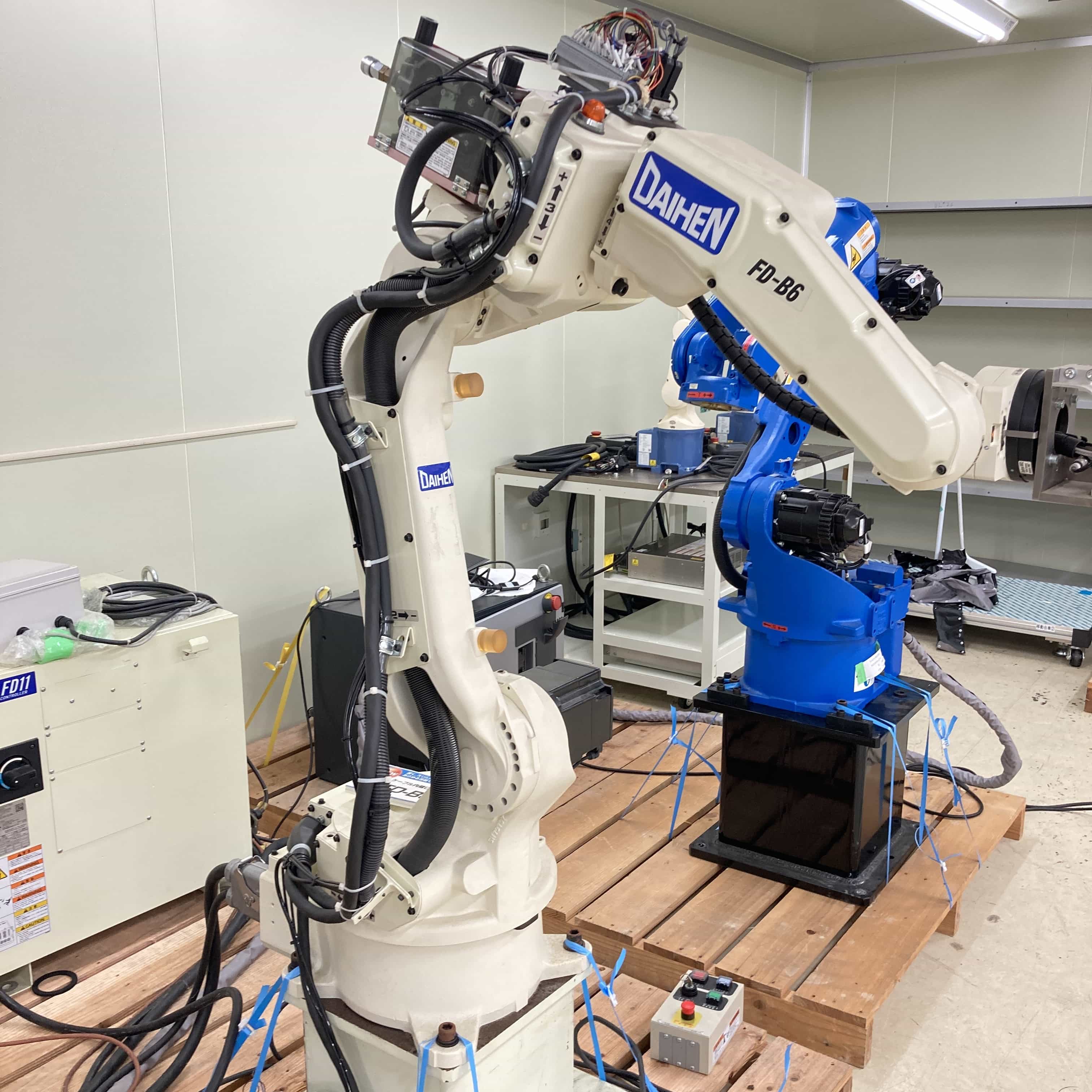 安川電機 MOTOMAN-GP25-12 画像