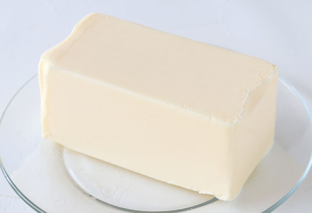 バター　有塩　450g