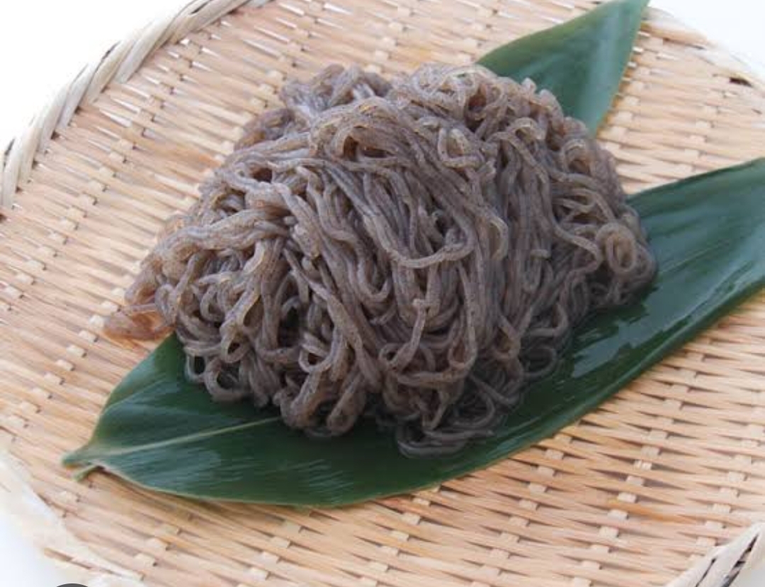 糸こんにゃく黒　1kg