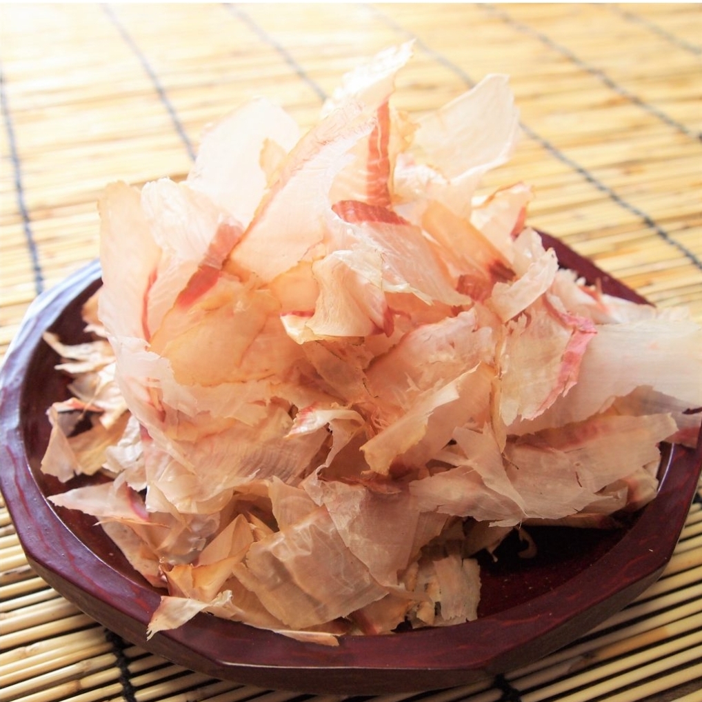 鹿児島県枕崎産　上めじ削り（鮪まぐろ）500g