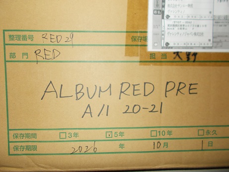 ALBUM RED PRE A/I 20-21
