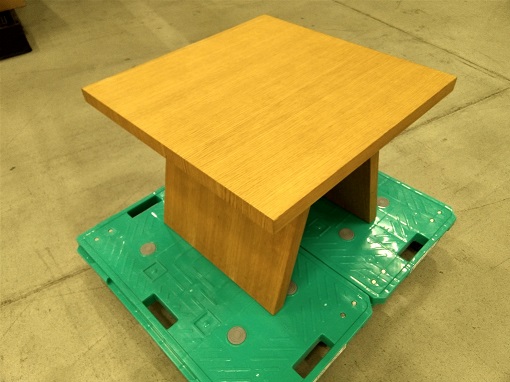 コーヒーテーブル