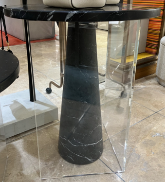 アクリルスタンド