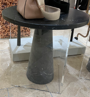 アクリルスタンド