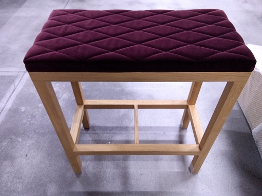 ショーケーススツール