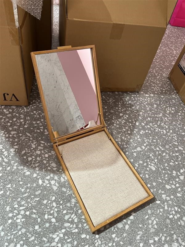 Jewelry Mirror（廃棄）