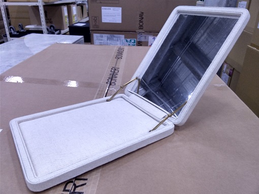 JEWELRY BOX WITH MIRROR