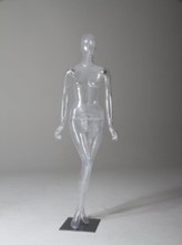 FEMALE TRASPARENT MANNEQUIN-POSE4