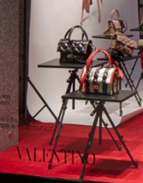 3脚型ディスプレイ台(廃棄)