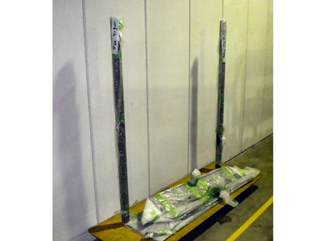 Base for 6 Monitor Structure / モニター什器（6連用）脚部