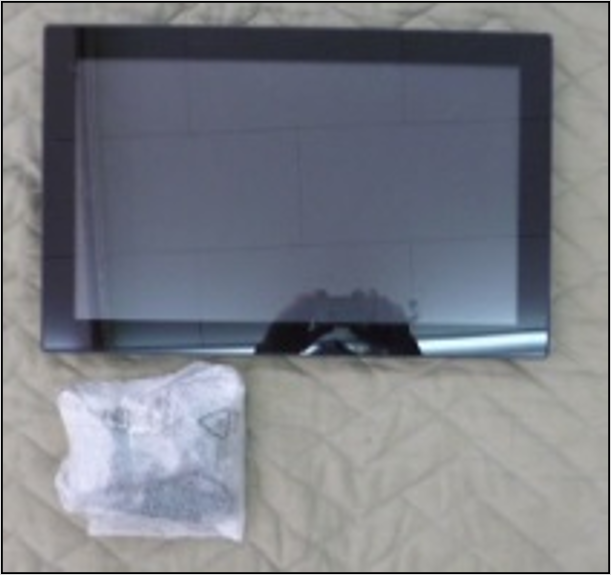 Monitor / モニター (ケーブル・リモコン一式)