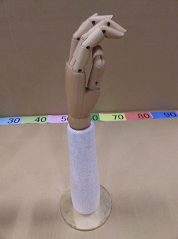 HAND PROPS           (LEFT)