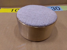 Pins holder for fitting rooms（艶無）