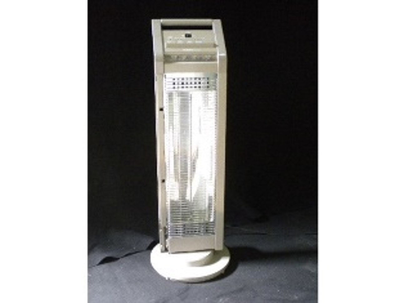 縦型電気ストーブ