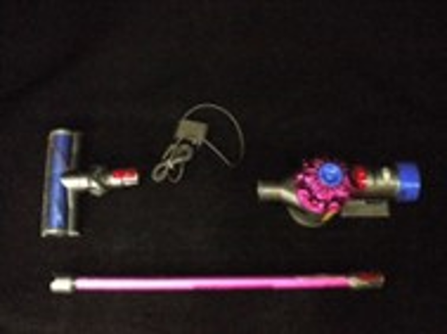 コードレスクリーナー　DYSON　V7