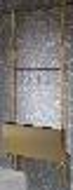 壁掛ベルト什器（不良ひび割れ）