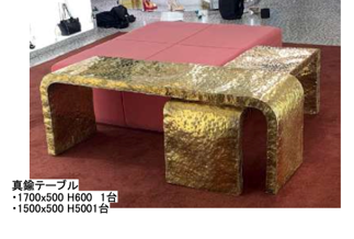 "表参道ヒルズ 1F テーブル"（小）