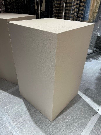 GINZA VIC ROOM PLINTH（IVORY）