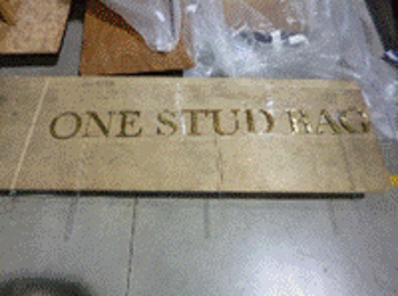 ロゴ看板（透明アクリル）