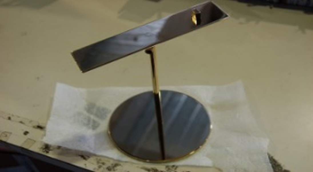 Shoes stand①（艶有）