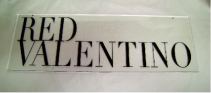 RED VALENTINO ロゴプレート（廃棄）