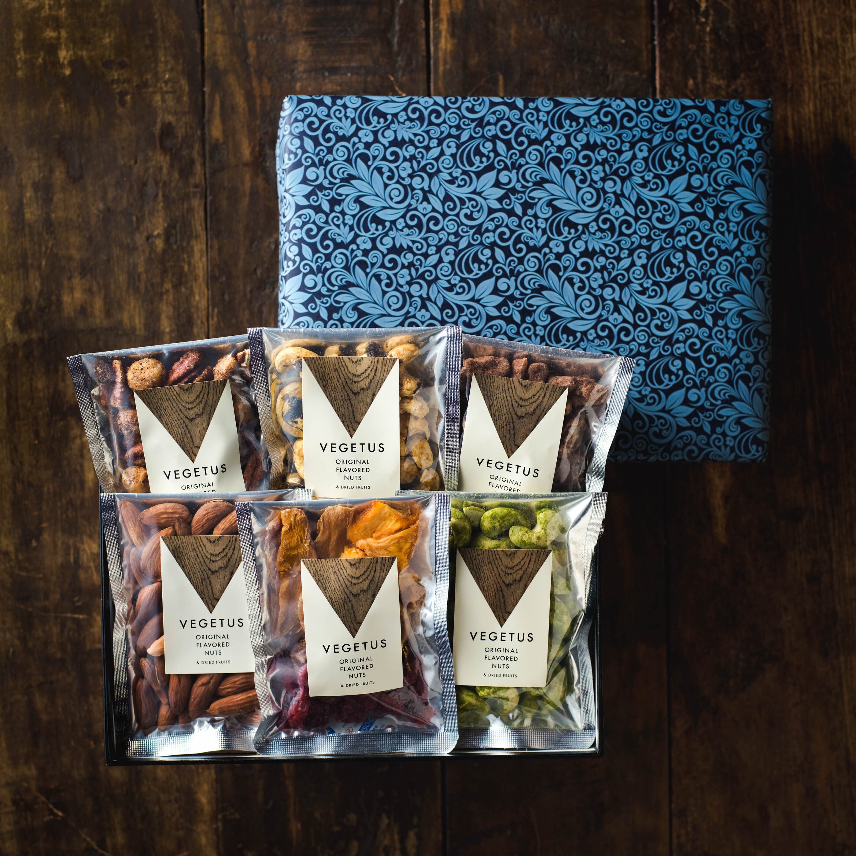 【お歳暮】甘いも、しょっぱいも｜プレミアムナッツ＆ドライフルーツ6種セット