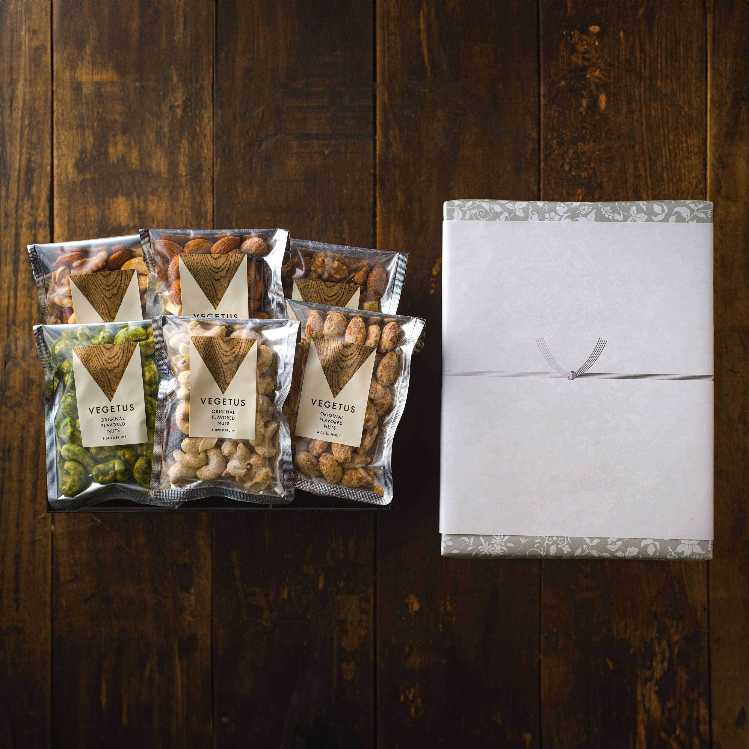 仏のギフト/フレーバーナッツ6種セット/高級貼り箱入り/包装紙・黒熨斗対応済み/