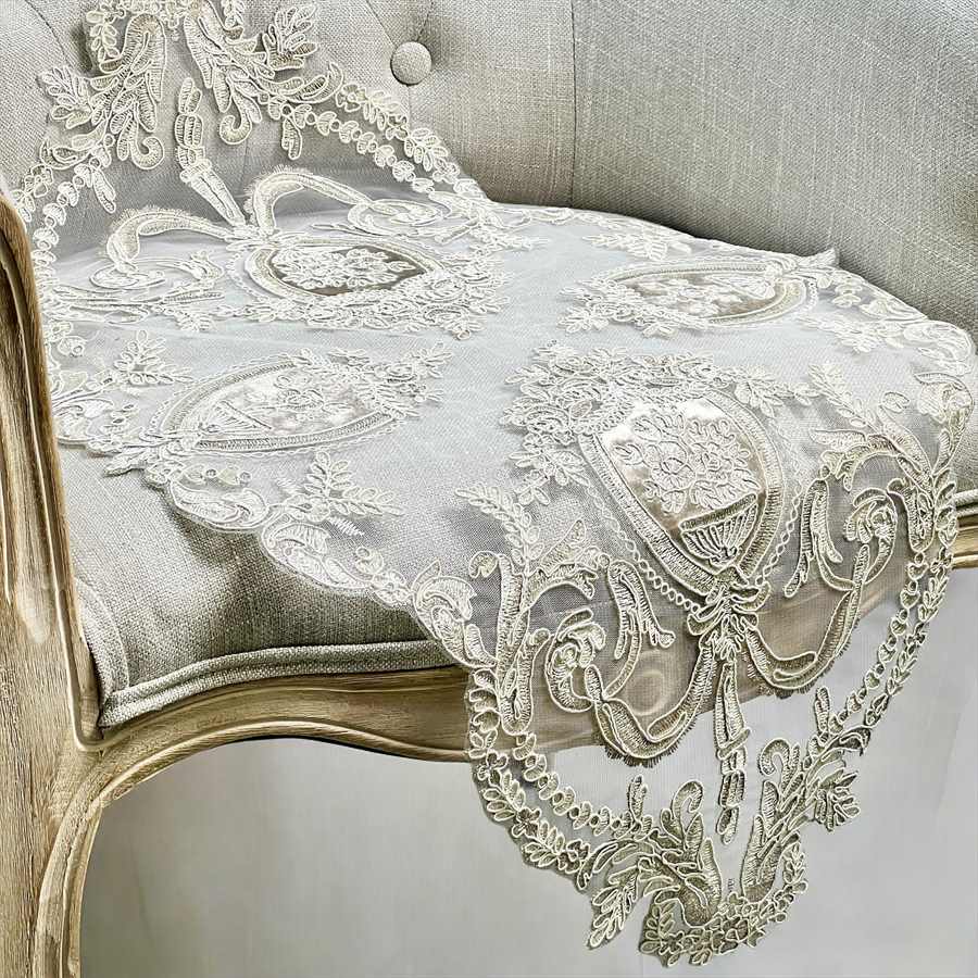 クラシックオーナメントレース テーブルセンター 78×44cm
