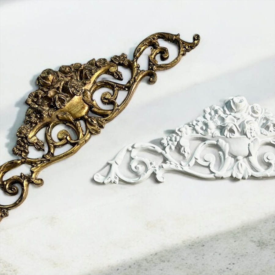 2色展開 クラシック ウォールデコレーション 壁面装飾