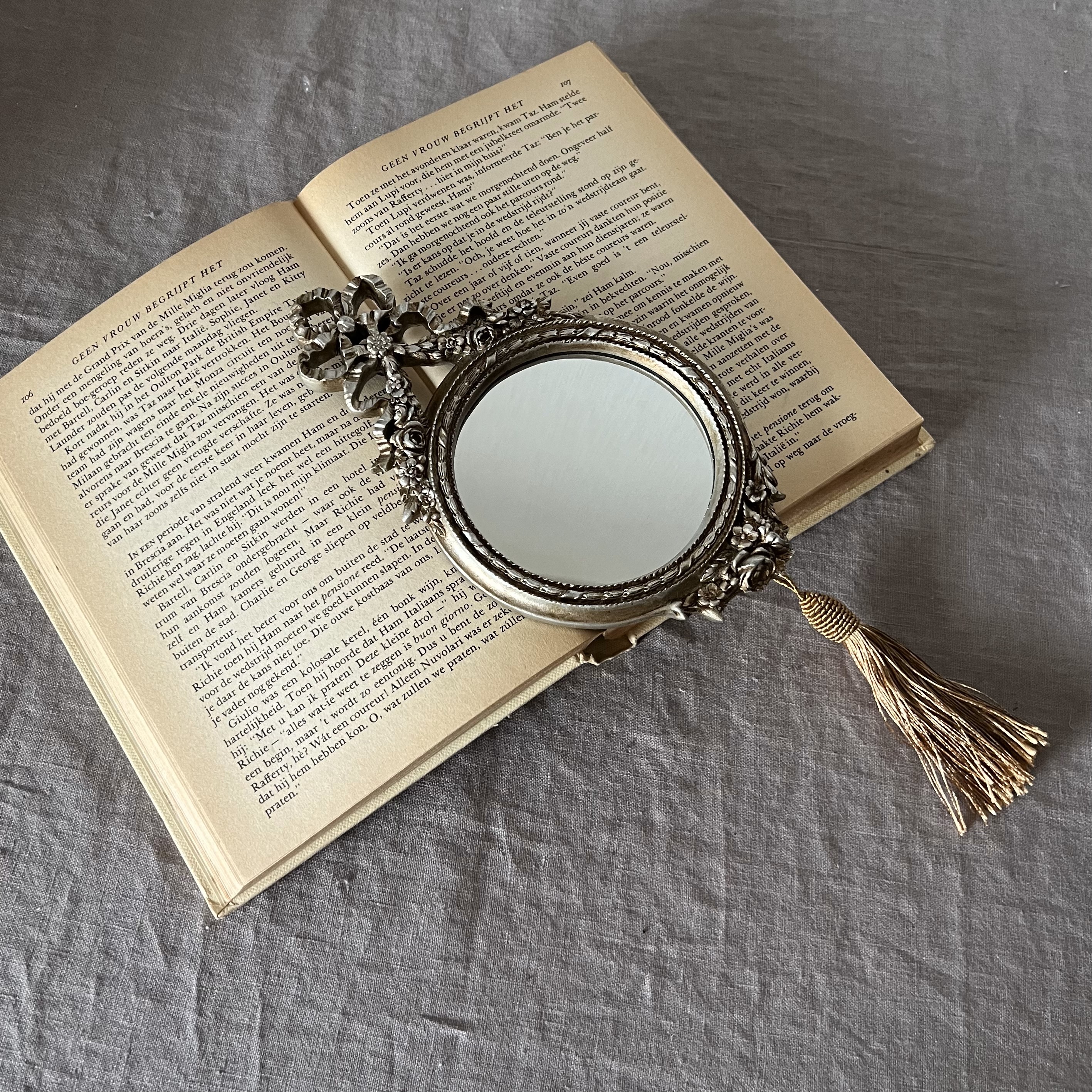 クラシック・ウォールミラー・SV シルバー 鏡 壁掛