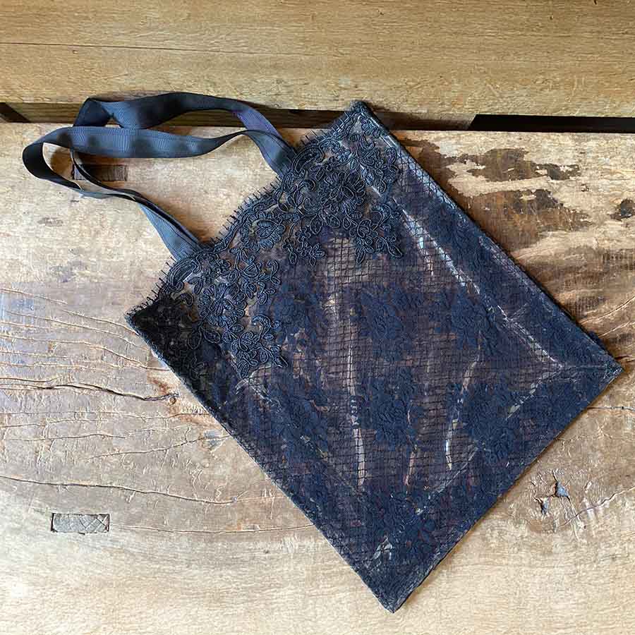 ブラックビニールレースバッグ