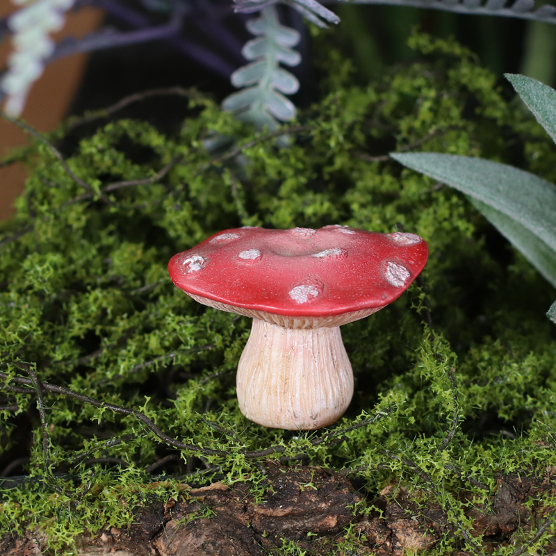 キノコのテーブル（レッド）