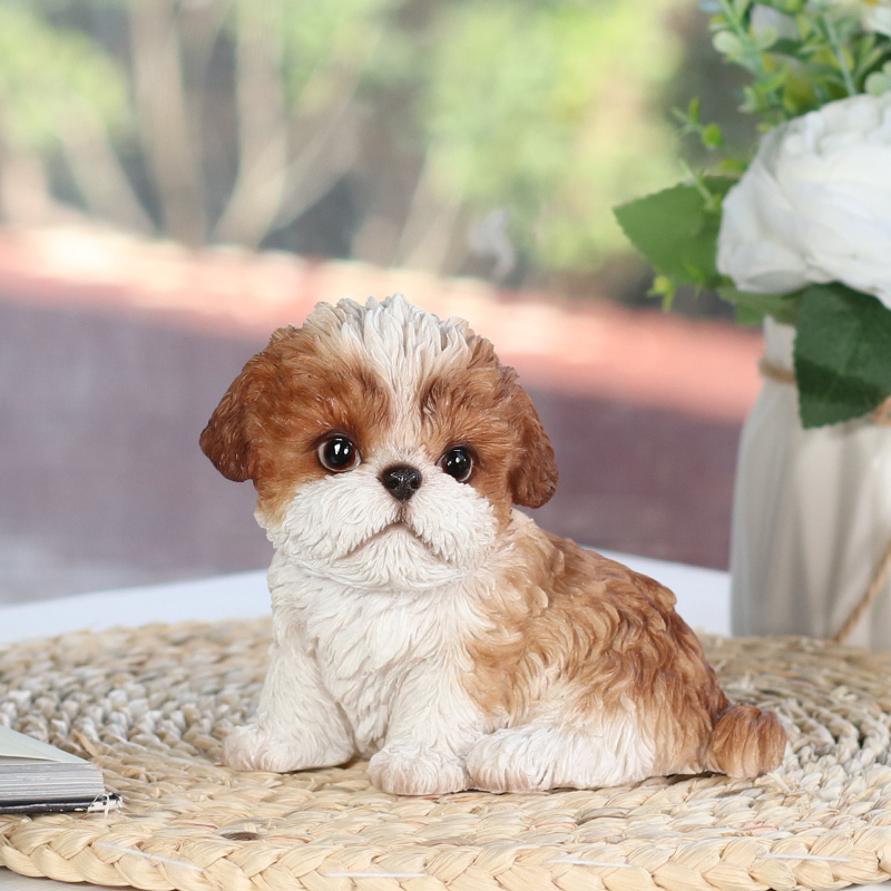 左向きシーズーブラウンホワイト（中）