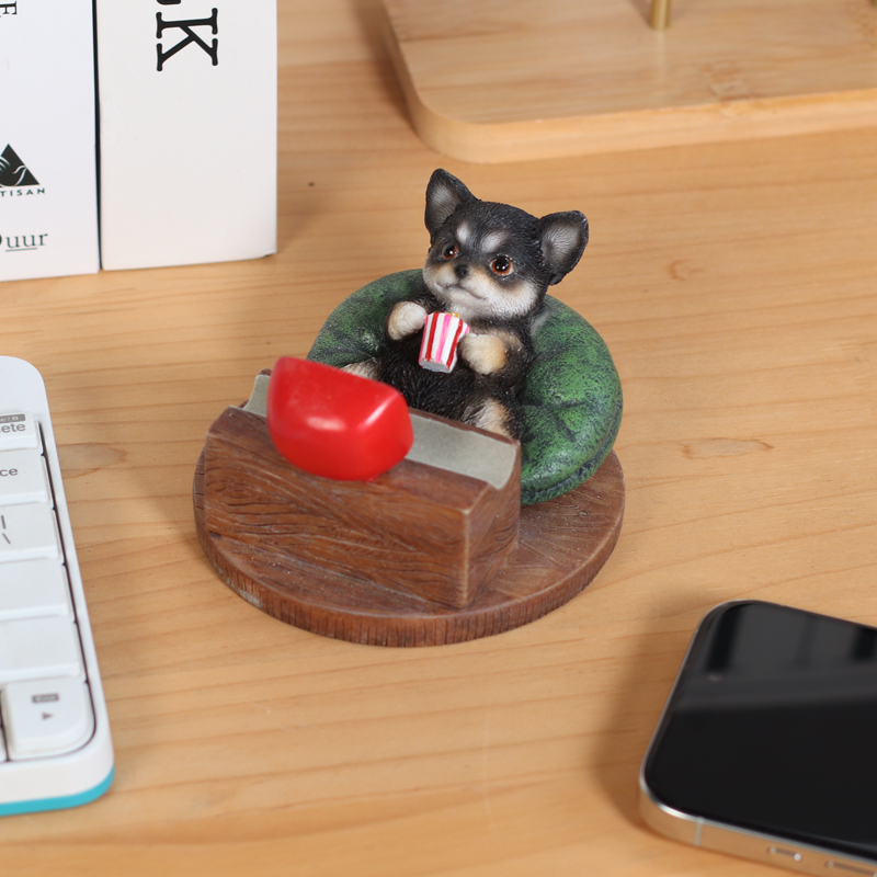 テレビを見るチワワ スマホスタンド