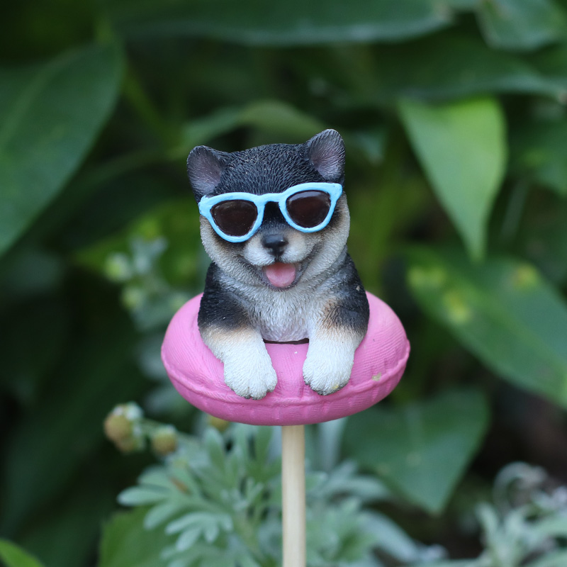 サマーバケーション黒柴犬ガーデンピック