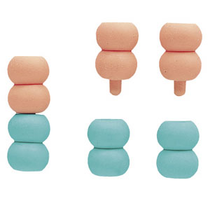 55-320 棒針キャップ　ツイン クロバー