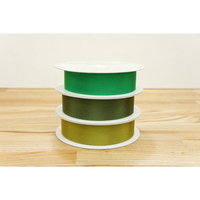 8100 モアリプルグログランリボン 24mm 1反10m カラー2 コア