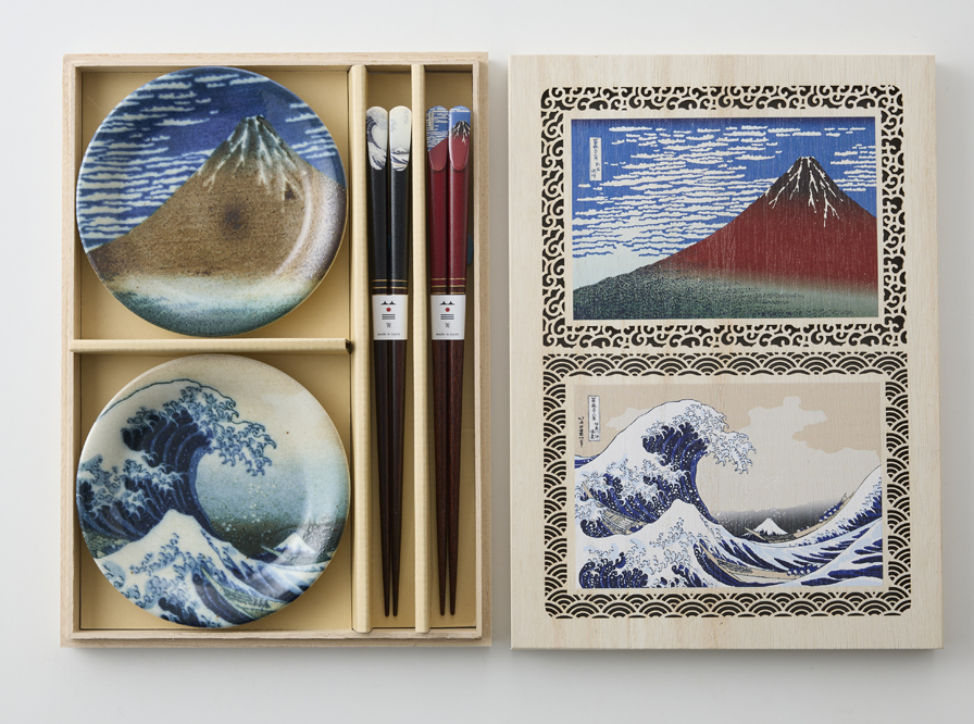 浮世絵器行　北斎小皿箸揃ペア木箱入